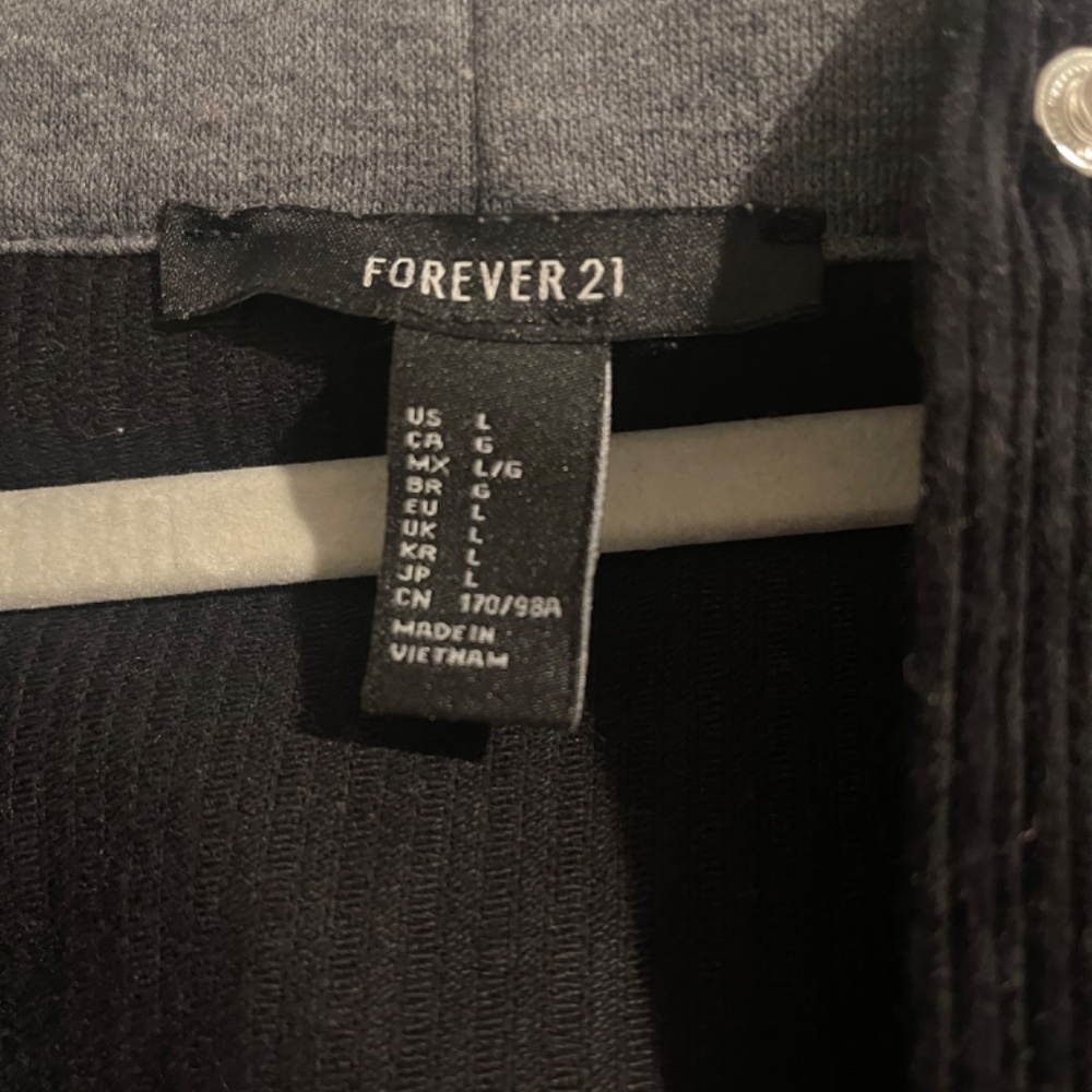 Cropped Button Hooded Jacket - Picture 2 of 3